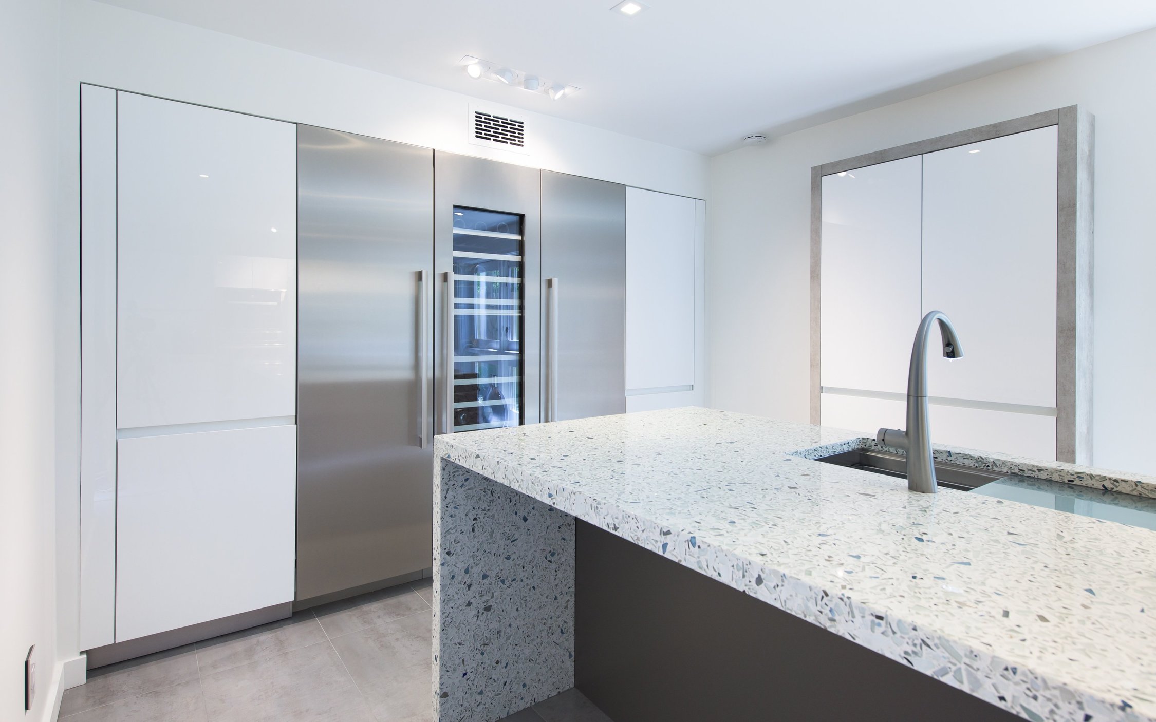 The White Quartz Alternative 5 Neutral Countertops That Sparkle